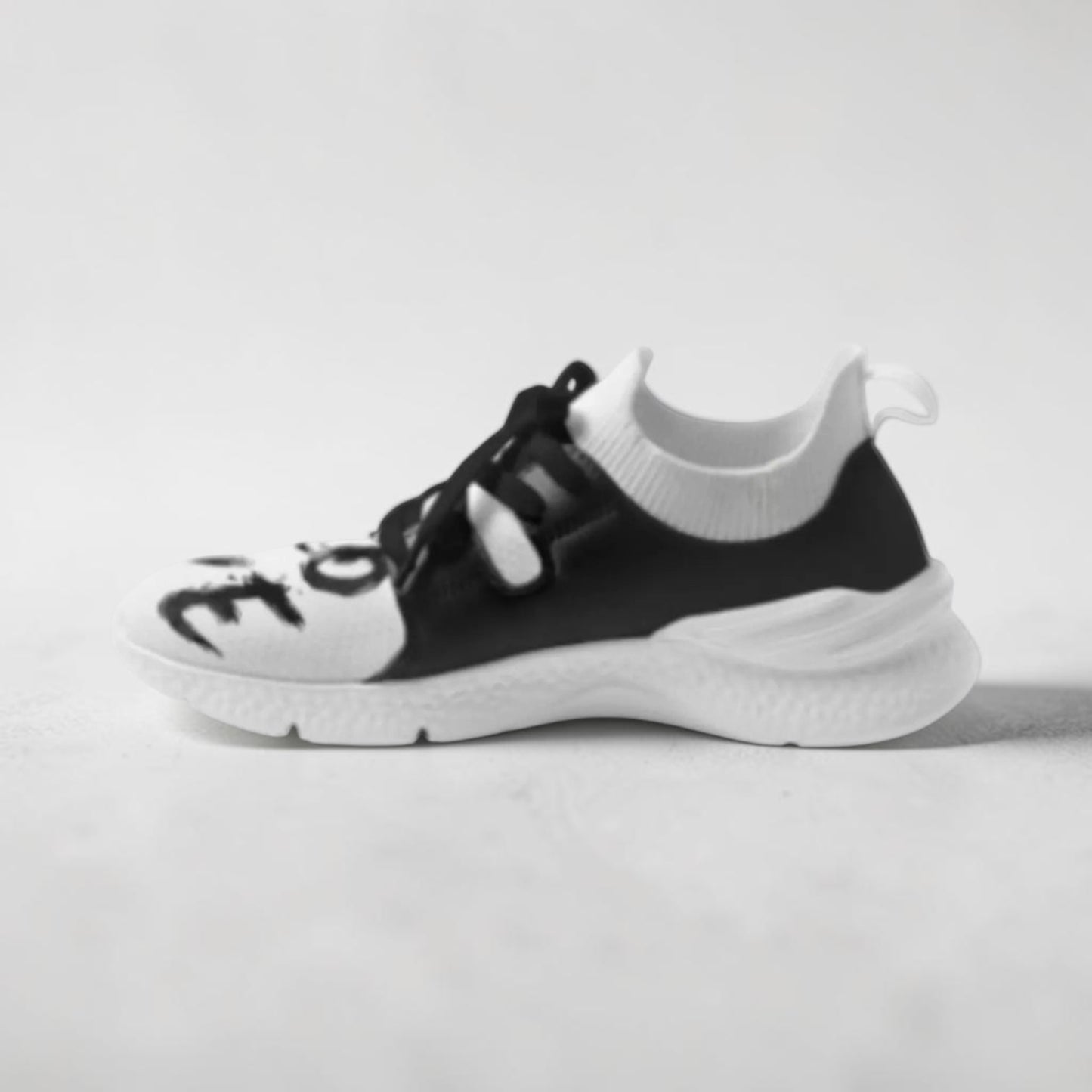 Women's Athletic Shoes - BLACK/WHITE ✖